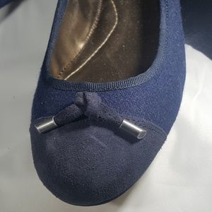 Lands' End Flat Blue Wool & Suede Shoes size 9B